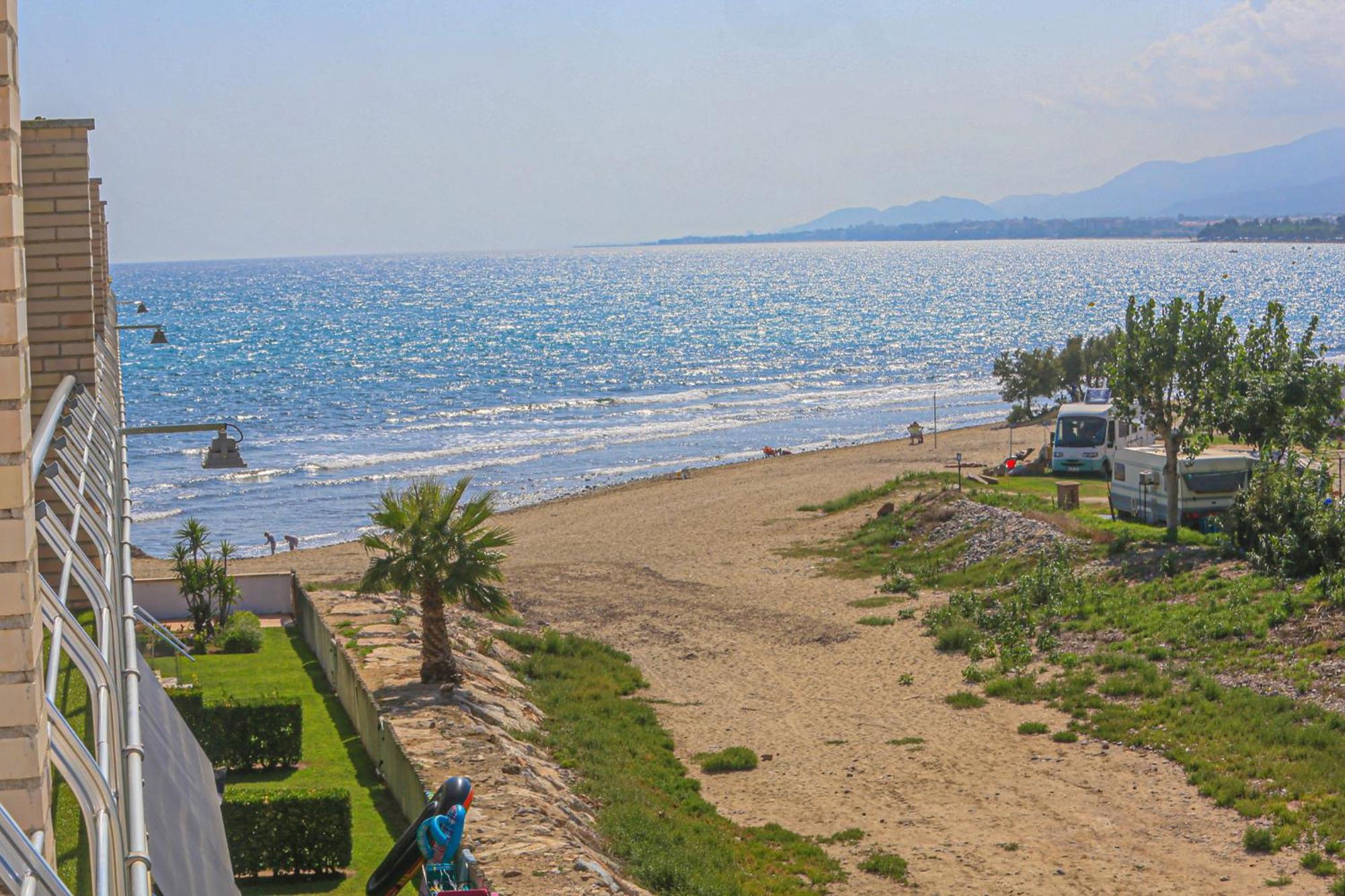 Di Mare Litoral Costa Dorada - Only Families Apartamento Mont-roig del Camp Exterior foto