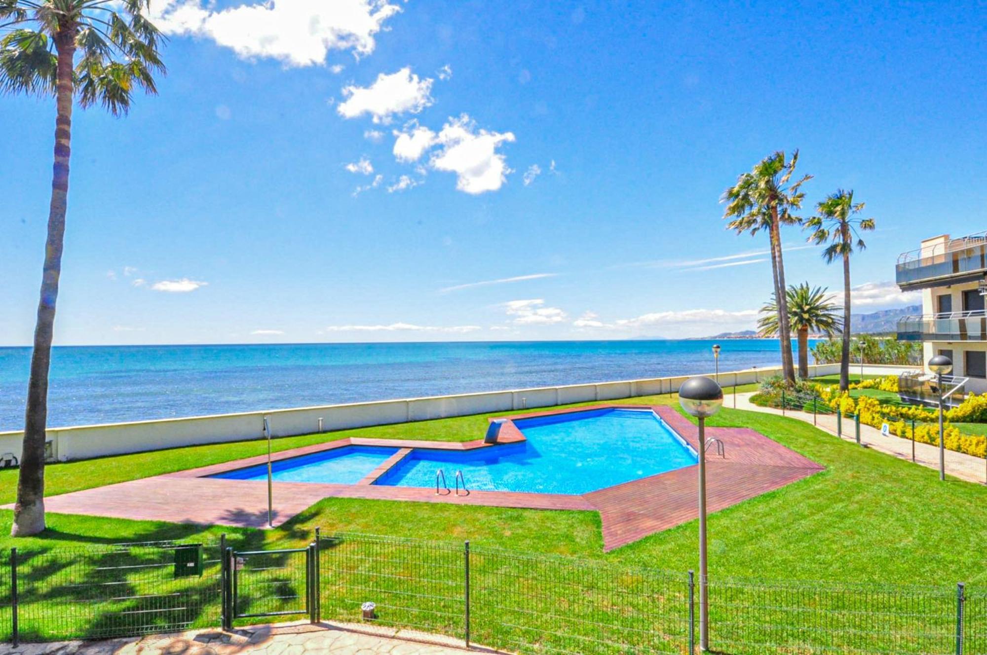 Di Mare Litoral Costa Dorada - Only Families Apartamento Mont-roig del Camp Exterior foto